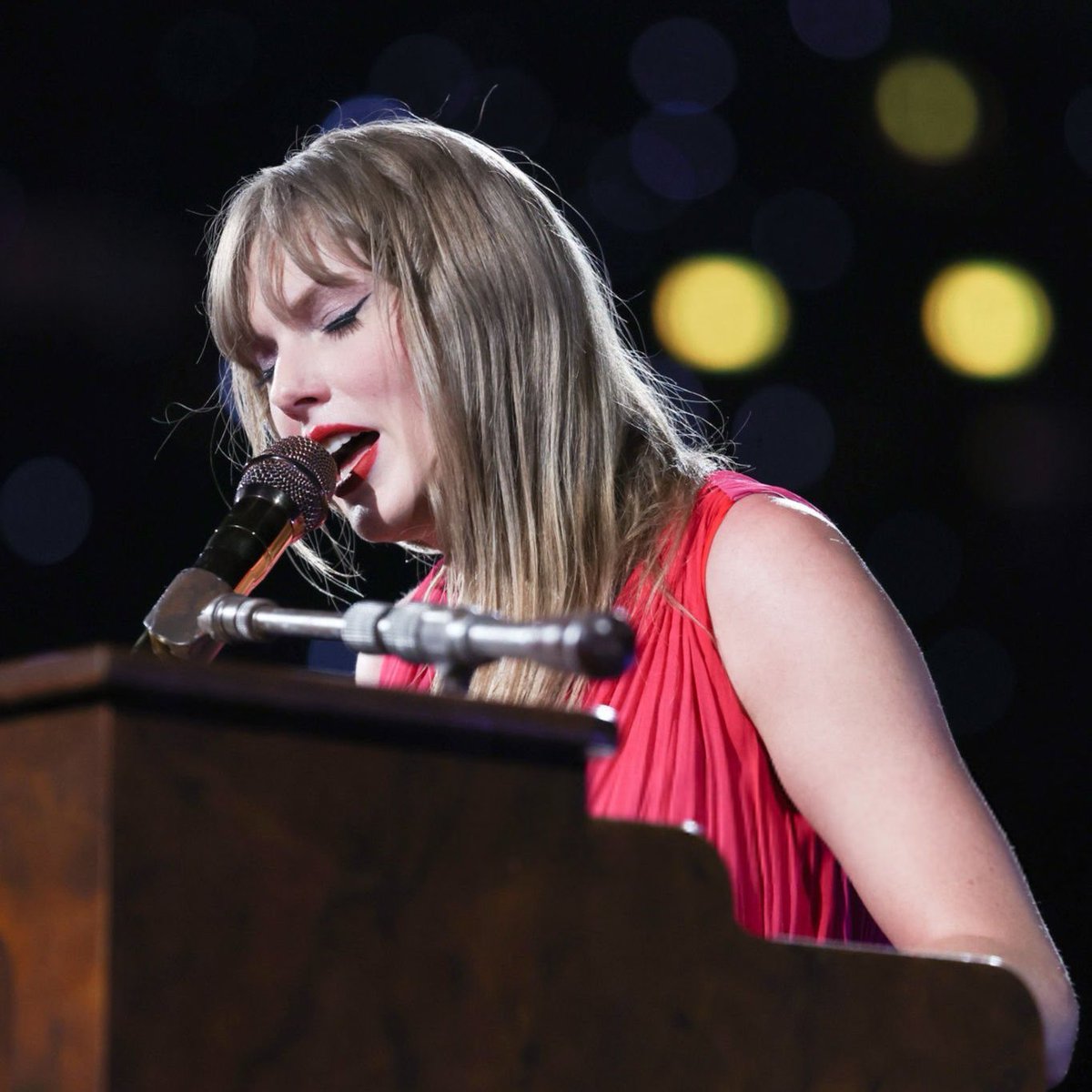 The Eras Tour tweet media