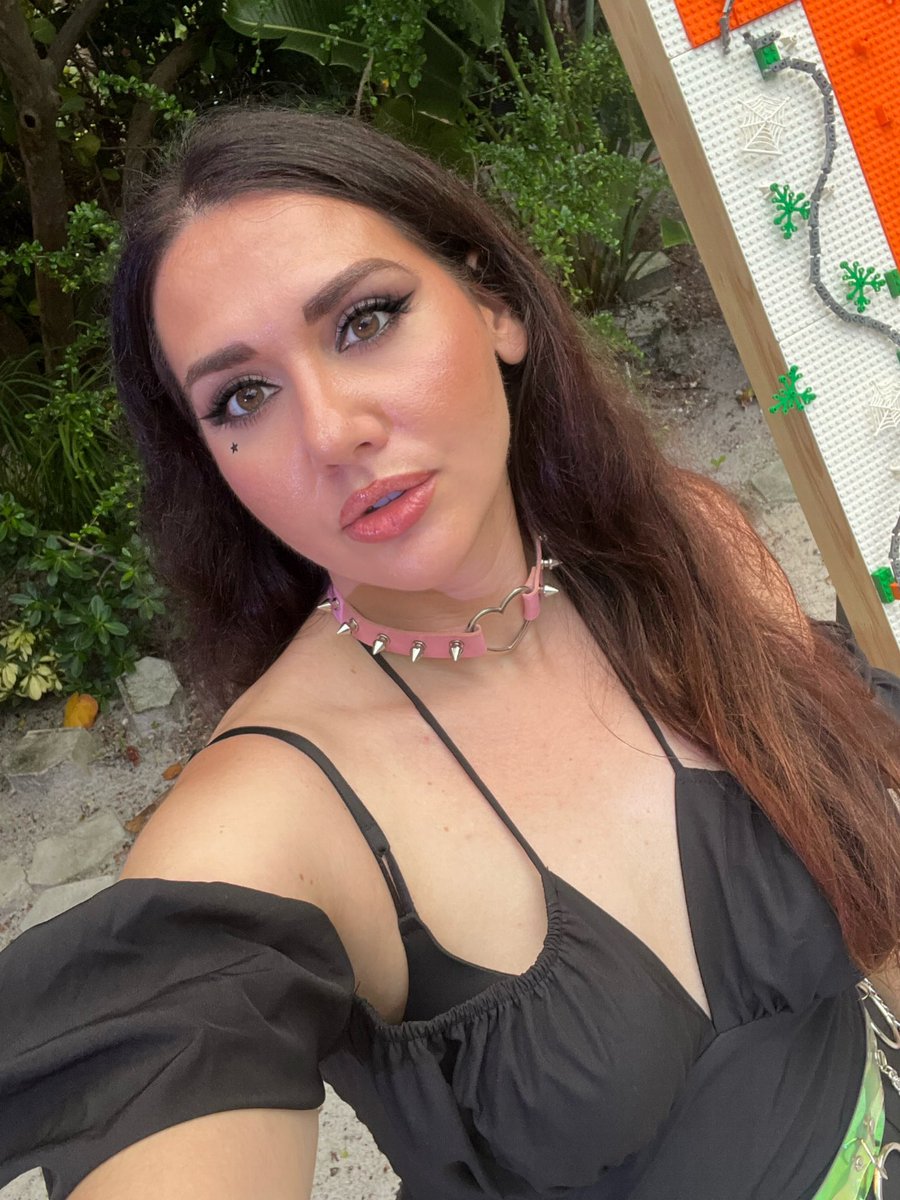 ragzyart's tweet photo. Miami Nights 🌙🧡 $btc https://t.co/9mWVRDH3Lo