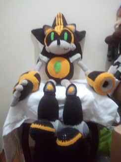 BeeChristjan's tweet photo. Shard from Sonic the Hedgehog games.  #crochet #crochetfanaticdesign #crochetfanatic #shopify #handmade #plush #amigurumi #toy #doll #sonicthehedgehog #large #shard https://t.co/KlHWphI4EB