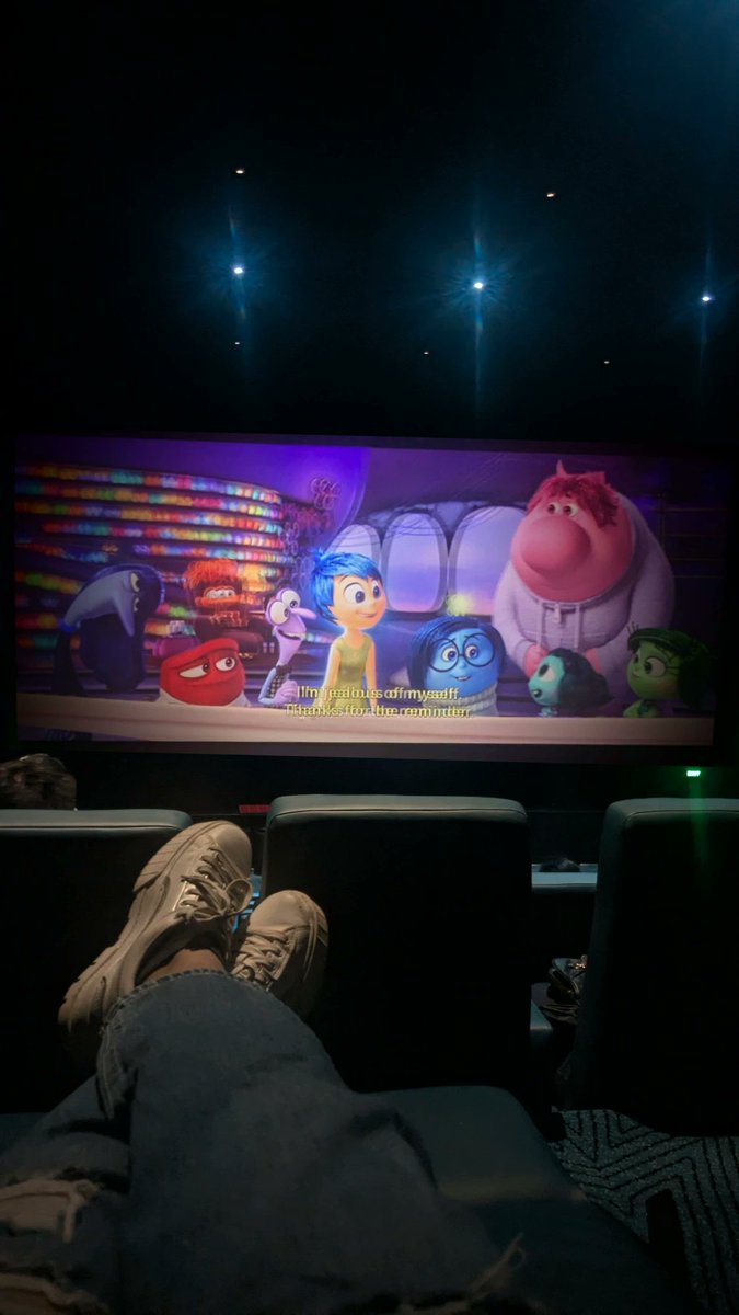 sweetyyyag's tweet photo. Inside Out stole my heart at 13. Part 2 feels just as magical! Inner 13-y/o me is freaking out. 
The 'panic attack' scene made me cry.🥹

#InsideOut2 #Pixar https://t.co/mgof9AicRw