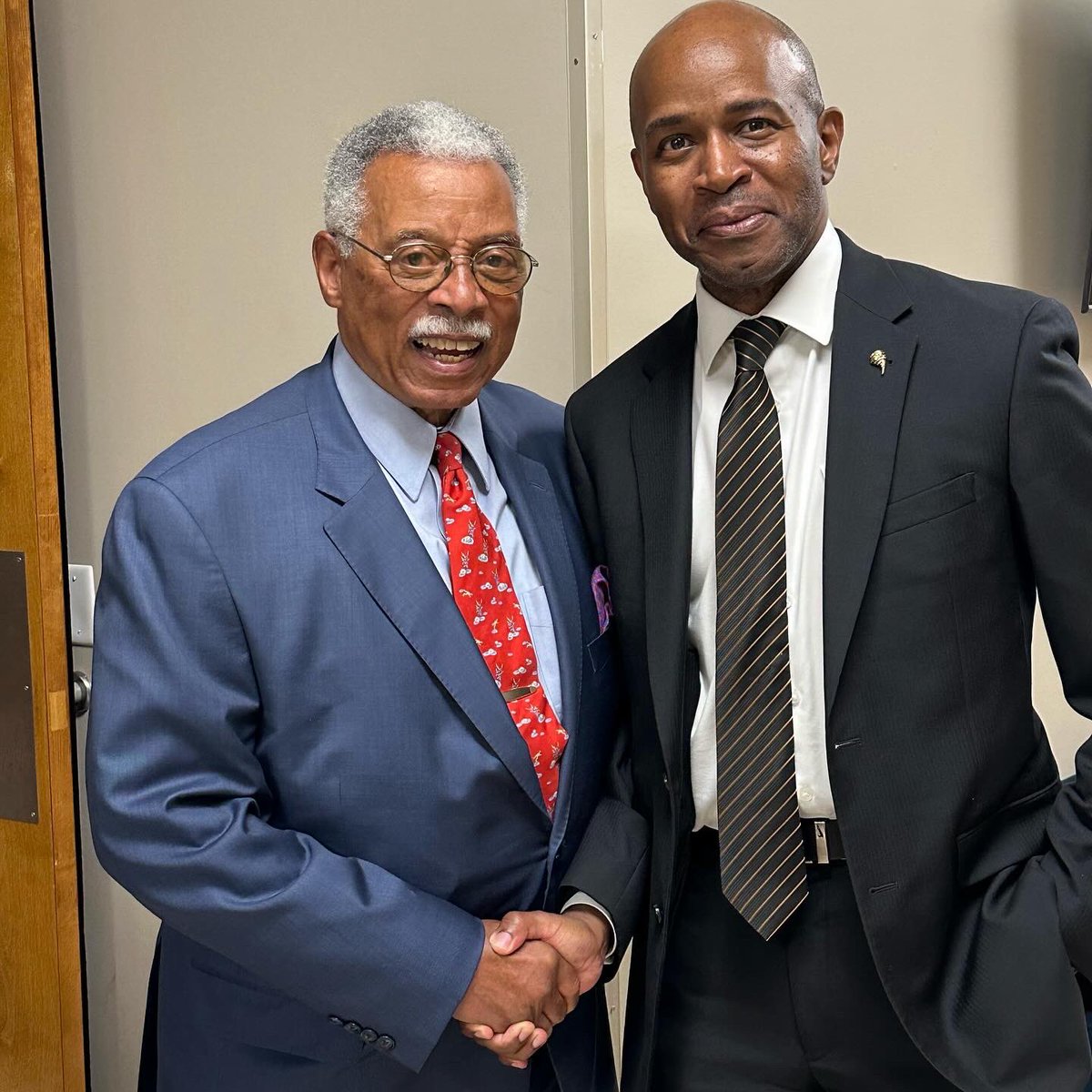 Bobby Donaldson (@bdonaldson93) on Twitter photo History at Work! <a href="/UofSCCRC/">Center for Civil Rights History & Research</a> <a href="/ColumbiaSC63/">Columbia SC 63</a>
Celebrating Heritage Weekend with the Booker T. Washington High School Foundation in Cola, SC. 50 years ago, the last class graduated and the school "abruptly" closed. But the history yet lives! Exciting news on the horizon! History at Work! <a href="/UofSCCRC/">Center for Civil Rights History & Research</a> <a href="/ColumbiaSC63/">Columbia SC 63</a>
Celebrating Heritage Weekend with the Booker T. Washington High School Foundation in Cola, SC. 50 years ago, the last class graduated and the school "abruptly" closed. But the history yet lives! Exciting news on the horizon!