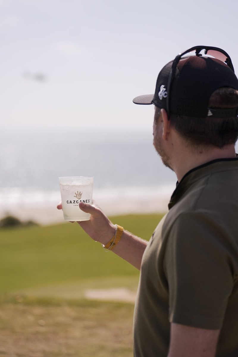 gchorba's tweet photo. Love a @golfgamingclub tournament next to a beach. https://t.co/6j8unJGI4S