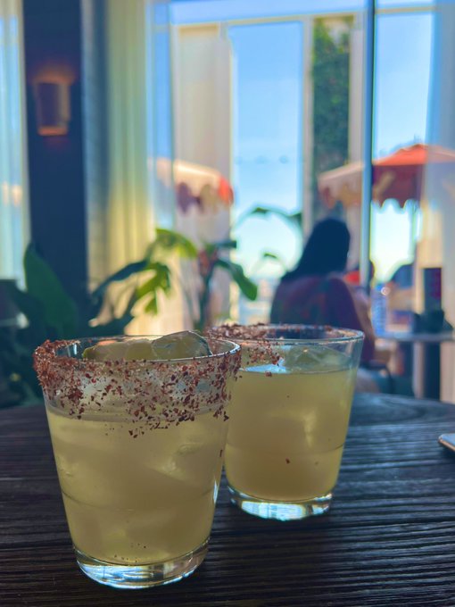 Brussels you were full of beauty and charm 🇧🇪💓 https://t.co/dxGIoTuKlu<a href="/tag/newprofilepic"class="tags"><span>#newprofilepic</span></a>