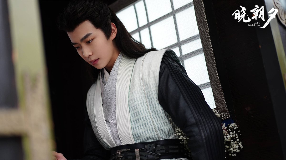 CdramaL's tweet photo. 「📸 | Webdrama de romance histórico #JadesFatefulLove, estrelado por #Hanikize, #YanXuJia, #ZhangJiaYua, #MaSiHan, #LinJunYi, #YuZiYang e mais, lança novas Stills — Disponível no WeTV 🩵
#晓朝夕 https://t.co/1mvXm9EJyw