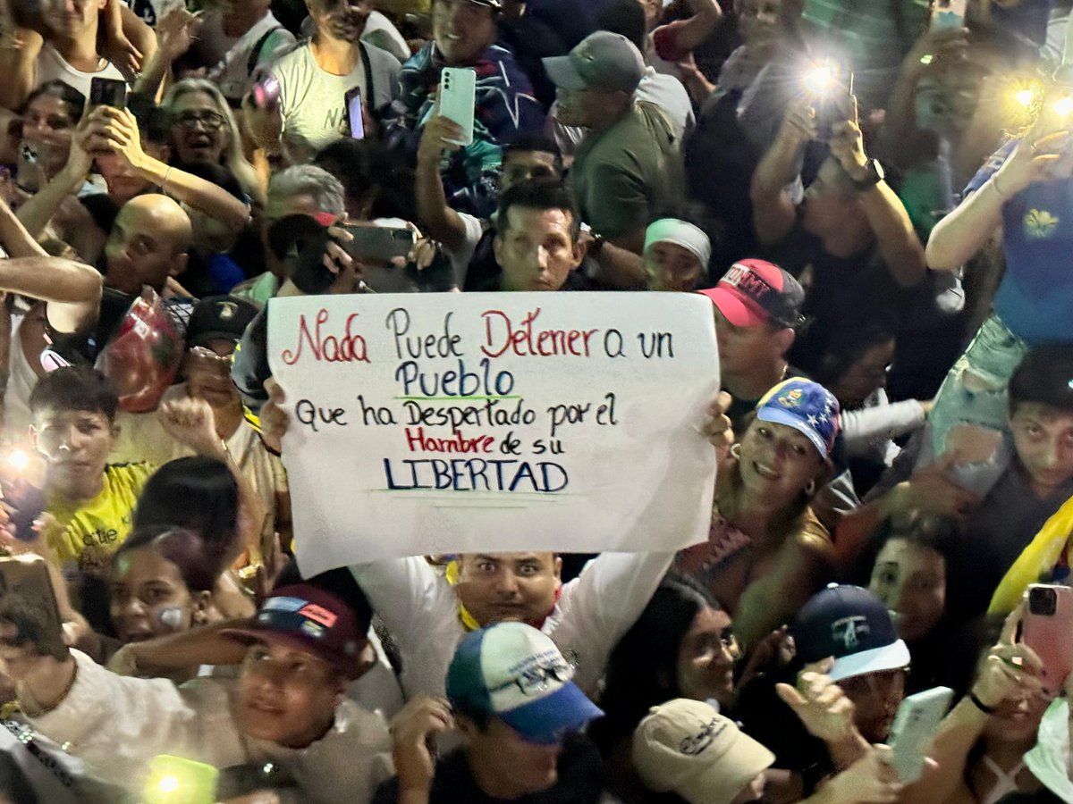 soemci's tweet photo. Solo 29 días para ejercer con determinacion y fé el voto y lograr el cambio político más que un clamor una real necesidad. 
25 años siendo carne de cañón, ensayo y error de un modelo que en si mismo fracaso.

Se puede hacer en 6 lo que no se hizo en 25?
@EdmundoGU 
@ActivismoPJ https://t.co/SLO2uWrLf6