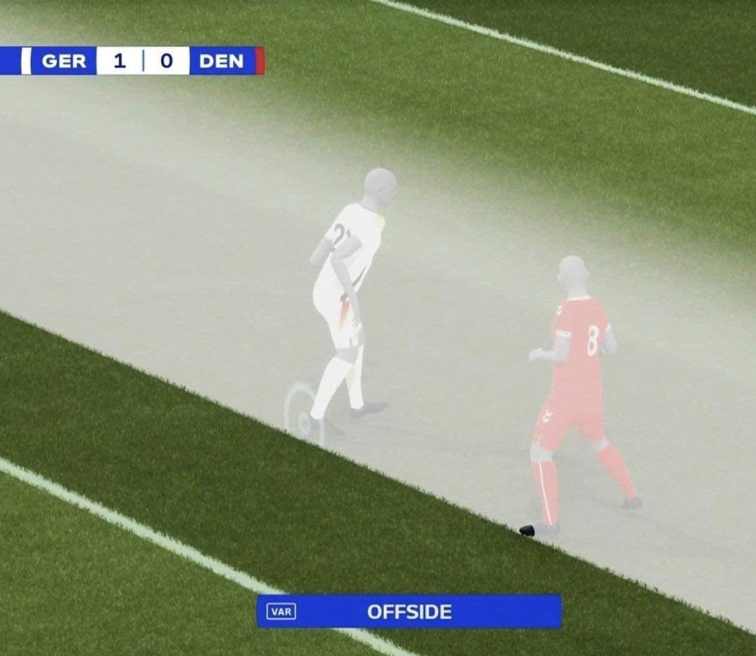 emilbkdk's tweet photo. Direkte rødt til Var for at være i åbenlys modstrid med spillets ånd 🟥 #emdk https://t.co/PU5rIQItJE