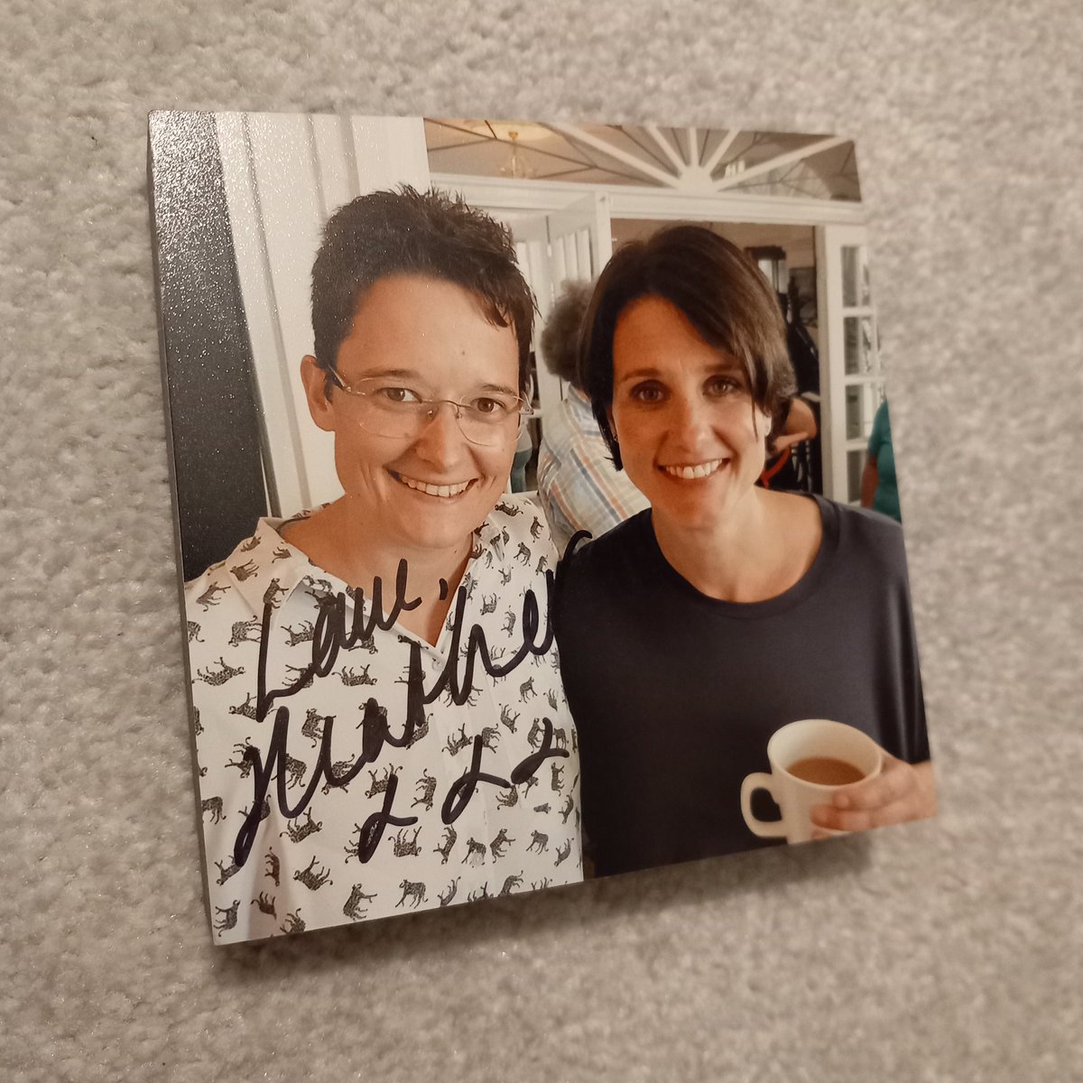 tina83 tweet media