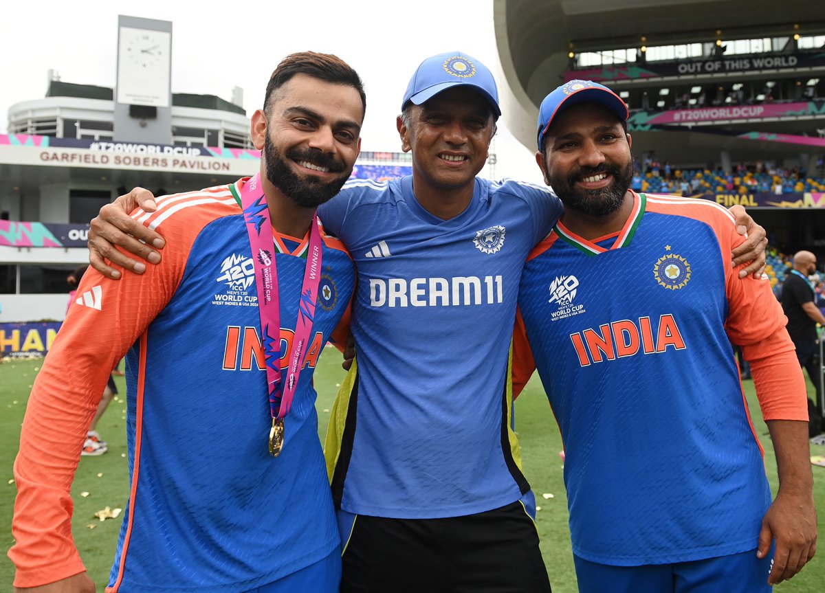 indiancrusher's tweet photo. @ANI Mission complete ✅

The perfect farewell ❤️ https://t.co/XebybKdQH8
