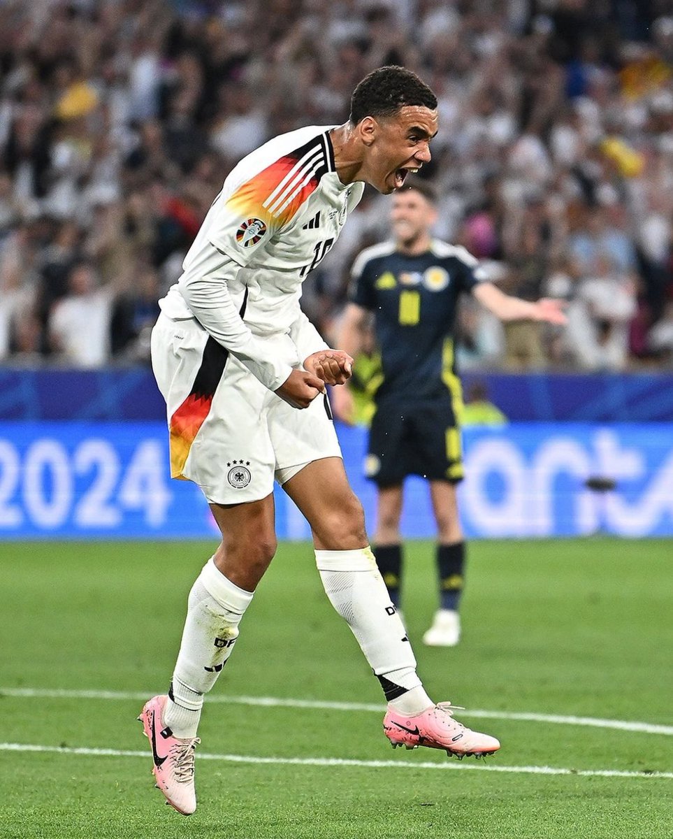 futbolconnect's tweet photo. UEFA #Euro2024: Germany 2 - 0 Denmark
Havertz and Musiala's goals secure a dominant victory and onto the Euro2024 quarterfinals!
⚽⚽👊
#GERDEN #GermanPower #football #futbol https://t.co/xl073CUf1p