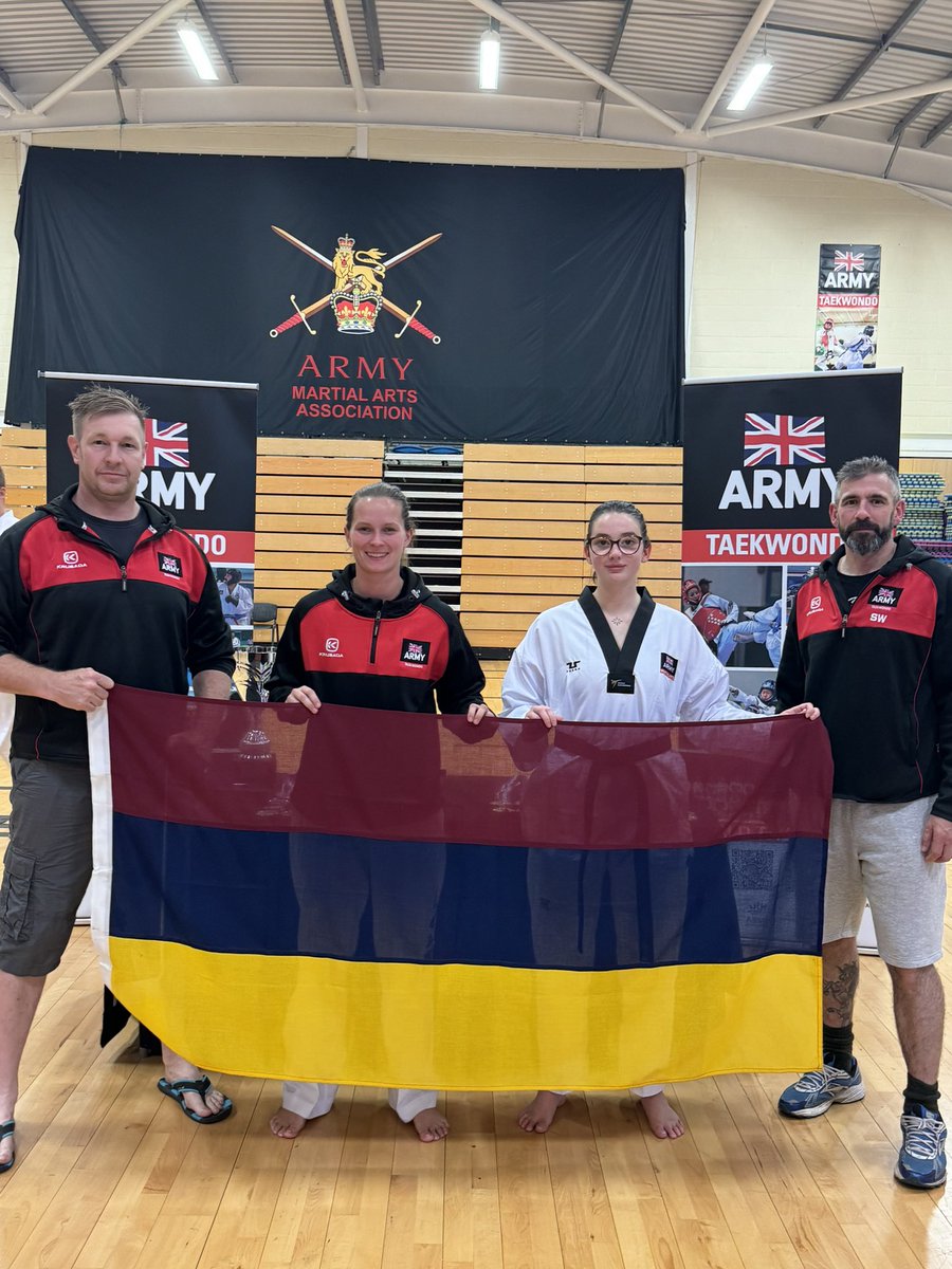 AMS_MA_24's tweet photo. Congratulations Pte O Conner @22Med_Regt 2 x gold, Cpl Cole @2MedRegt 1 x Gold 1 x Silver and Capt Lawrence 1 x Gold 1 x Silver @UKStratCom @DMS_MilMed at the UKAF Interservices excellent representation for the AMS. @AMSCorpsCol @AMS_SM_1 @ArmySportASCB @ArmySportsLTRY https://t.co/lstsO8HtUQ