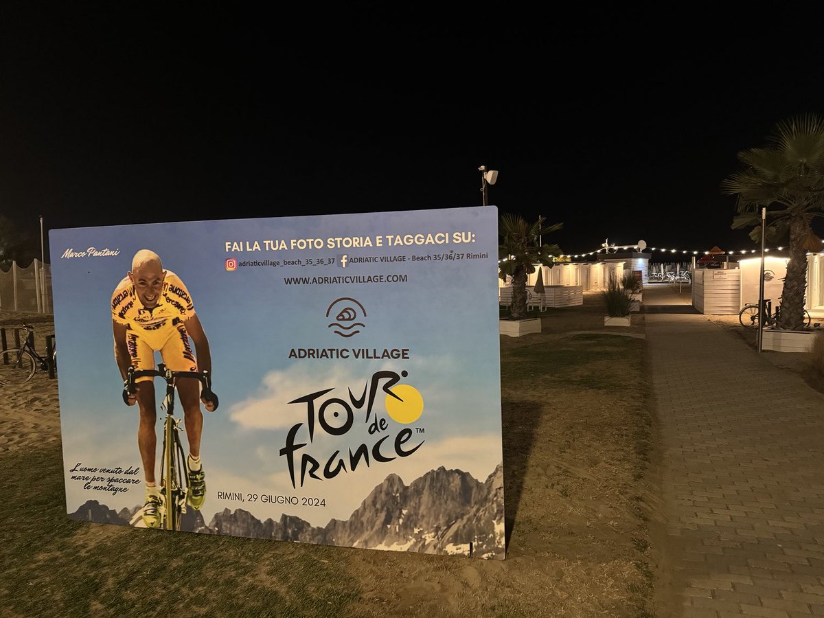 La tragedia convertida en atractivo turístico en una playa de Rimini, dónde Pantani murió solo, enloquecido y abandonado un 14 de febrero triste y sin sol y dónde Amarcord ya no es una memoria dura, sino un estanco en el paseo marítimo