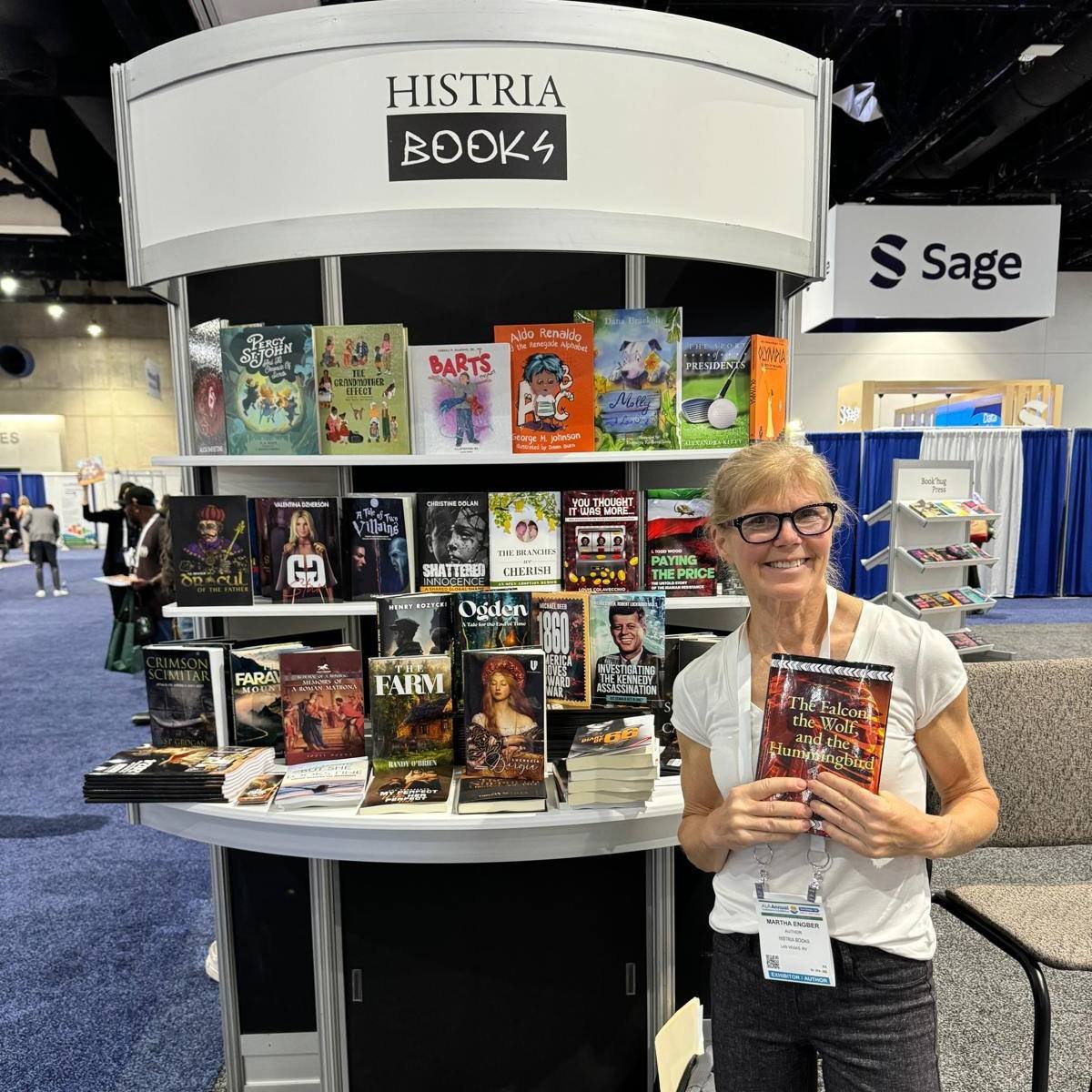 HistriaBooks's tweet image. Martha Engber gave away signed copies of her book to everyone present. The Falcon, the Wolf, and the Hummingbird is not just a new Native American story, but one that was chosen as a semifinalist in the prestigious Chanticleer International Book Awards.
#ALAAC24 #LibLearnX24