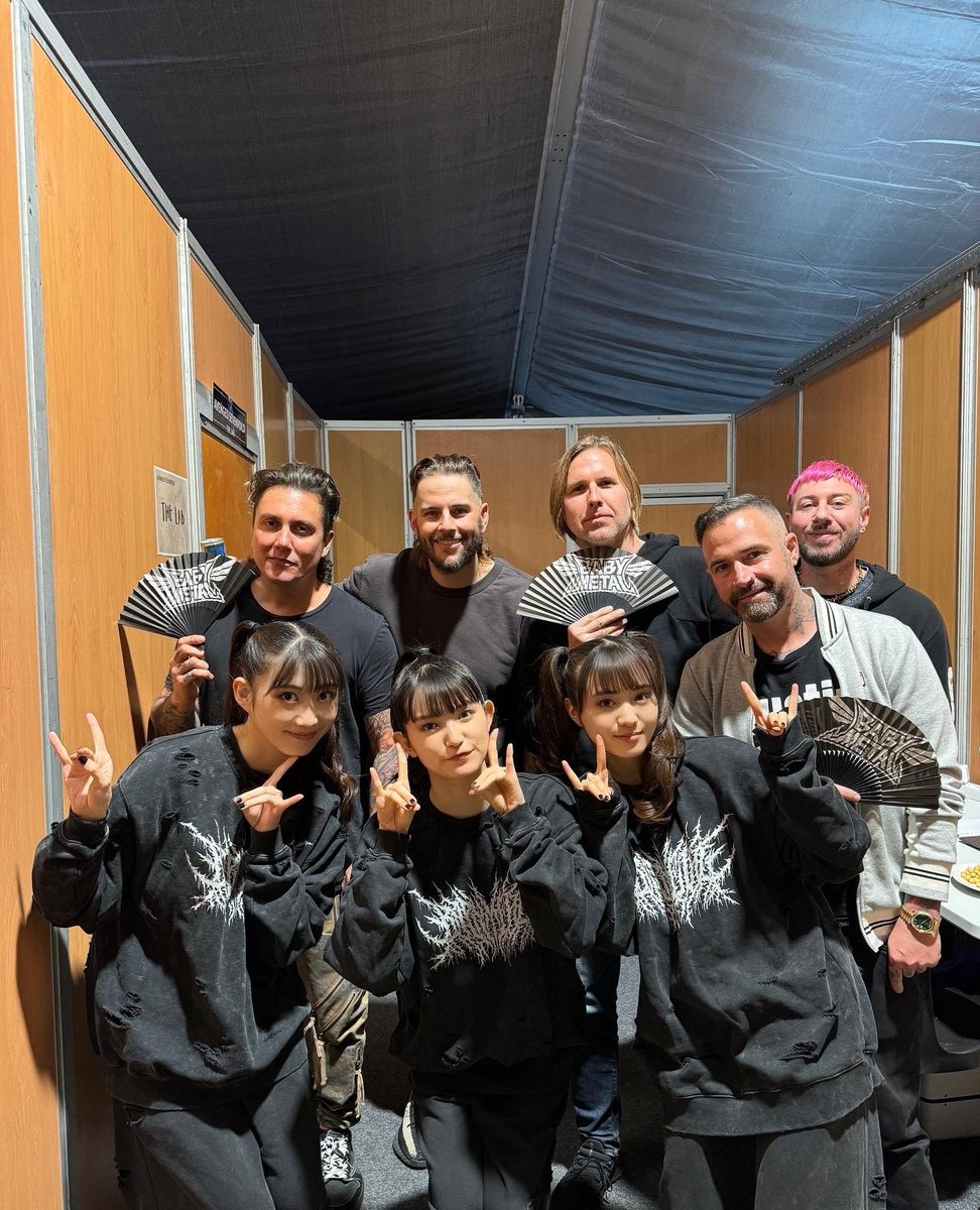 AVENGED SEVENFOLD AND BABYMETAL???