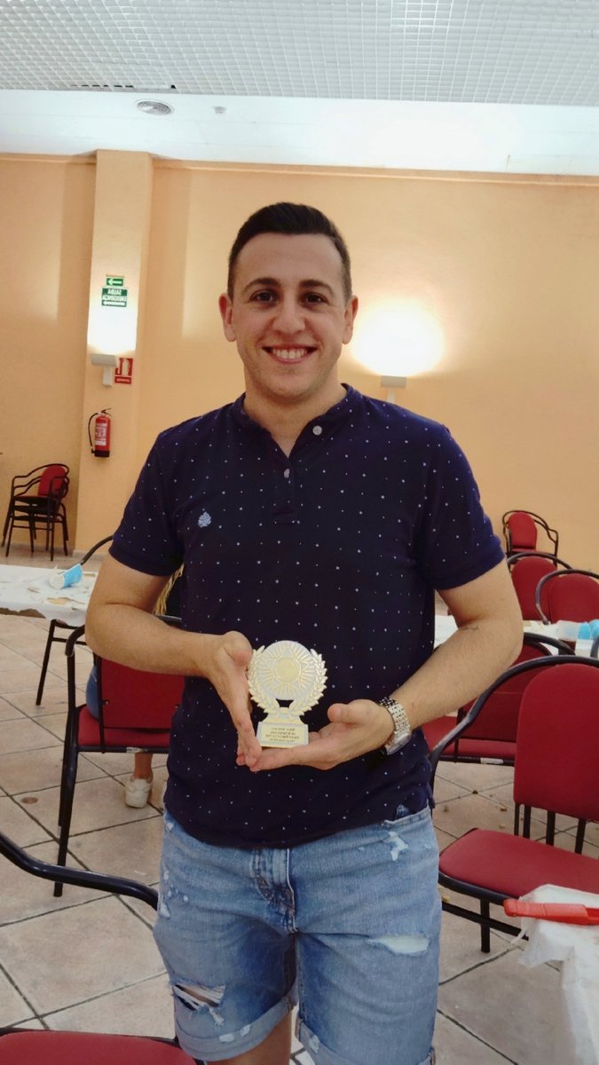 Jose_Puig97's tweet photo. Hoy he sido nombrado mejor defensa de la temporada del club en el que llevo jugando toda la vida,para mi no representa un simple premio, sinó el reconocimiento del esfuerzo y sacrificio que llevo haciendo por aquello que amo desde que tenia 12 años. https://t.co/cKLYfhySwO