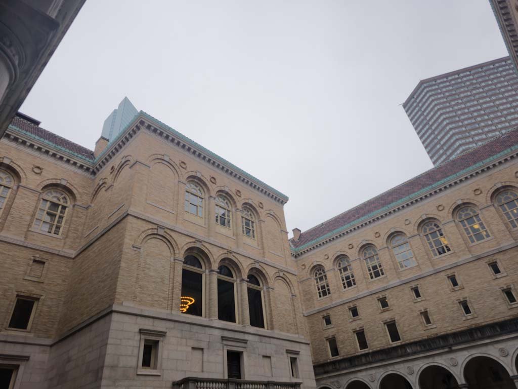 thetrainmon's tweet photo. #reading #learning #education #discovery time with the Little One at the @BPLBoston! #fitfather/#fitboss #fitfamily #exerciseyourmind #mentalhealth #mentalfitness #health #wellness. #exercise your brain! #thisis43 #fitover40 #fitforlife #fit4life. https://t.co/YTf44trxuQ