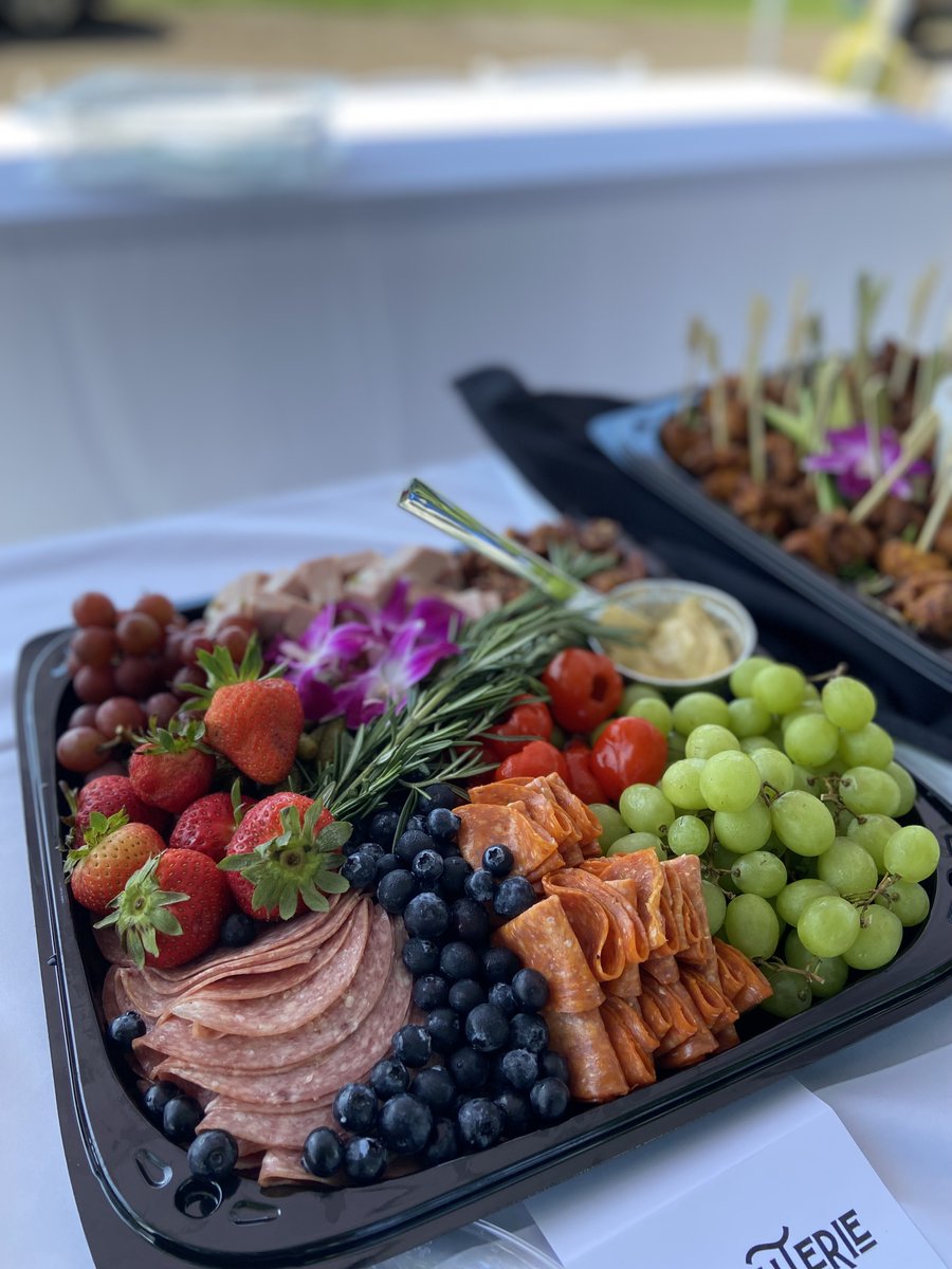 MenuMakerCaters's tweet image. Having fun at the Blackberry Jam Festival