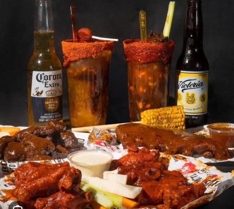 Se antojan.. unas micheladas y alitas...