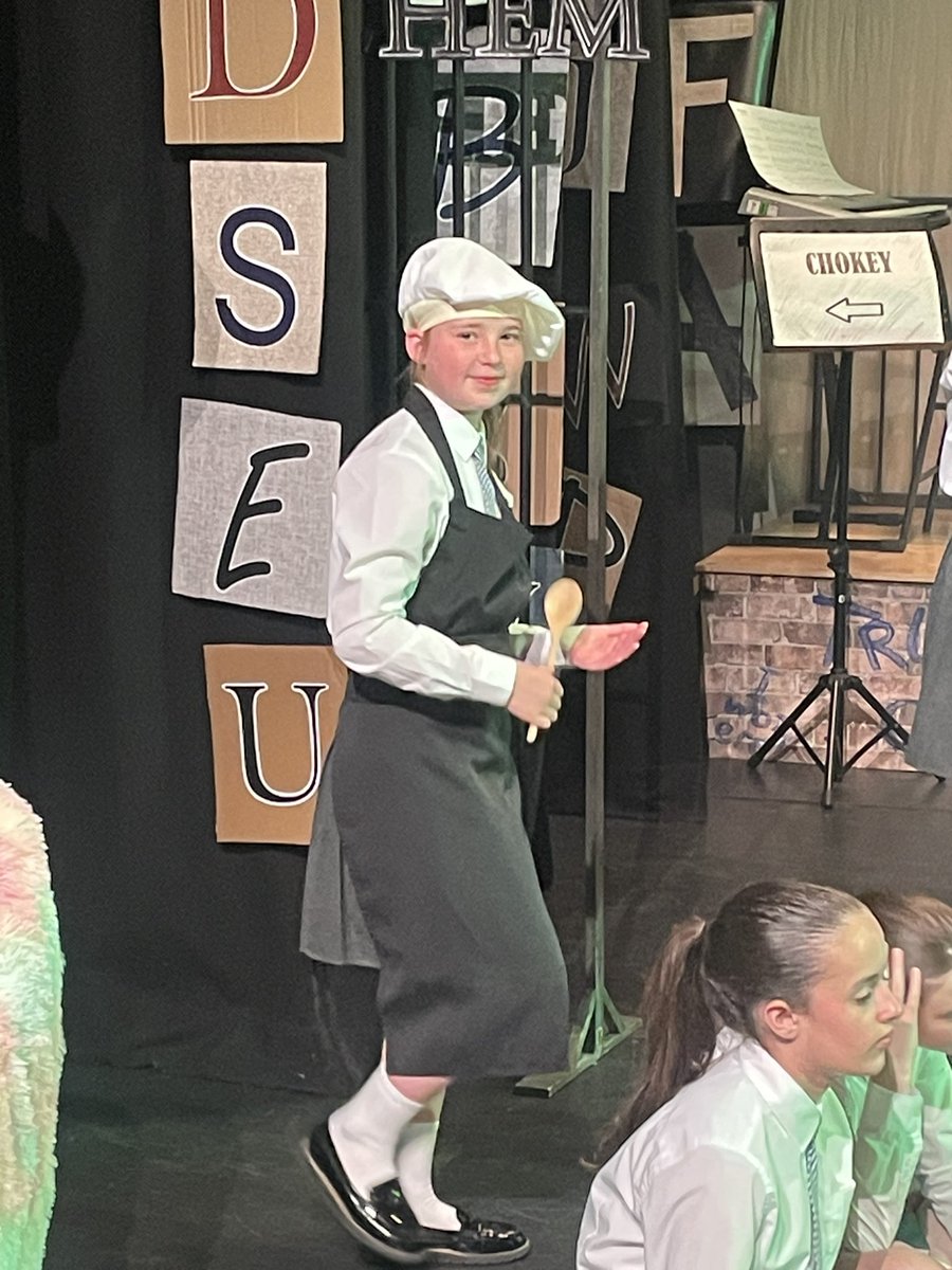 MichelleB17's tweet photo. Sarah &amp; I watching Grace &amp; the rest of Y6 in their school performance of Matilda 🎭 #matilda 
Very proud of Grace tonight !! Well done to all of Y6 .. what a performance! Amazing 🤩 🎭 @HelmshoreSchool https://t.co/jI1MhwlMk4
