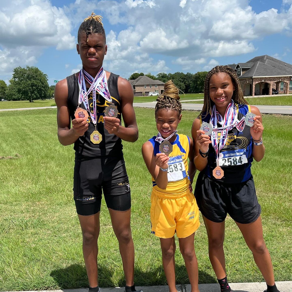 Punched 3 tickets to the AAU Junior Olympics in Greensboro, NC in the Hep.🥈, 100h 🥈, and 5th place in the LJ. Back to the lab to work on a few things. 😉🧪💪🏼