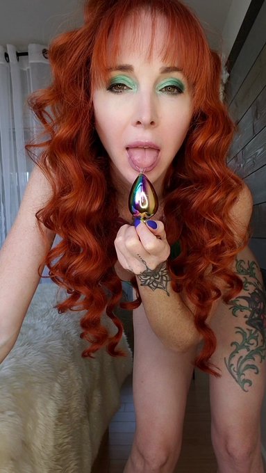 I want oil slick everything! 😍 https://t.co/OL9mO1XXqV<a href="/tag/mvsales"class="tags"><span>#mvsales</span></a>