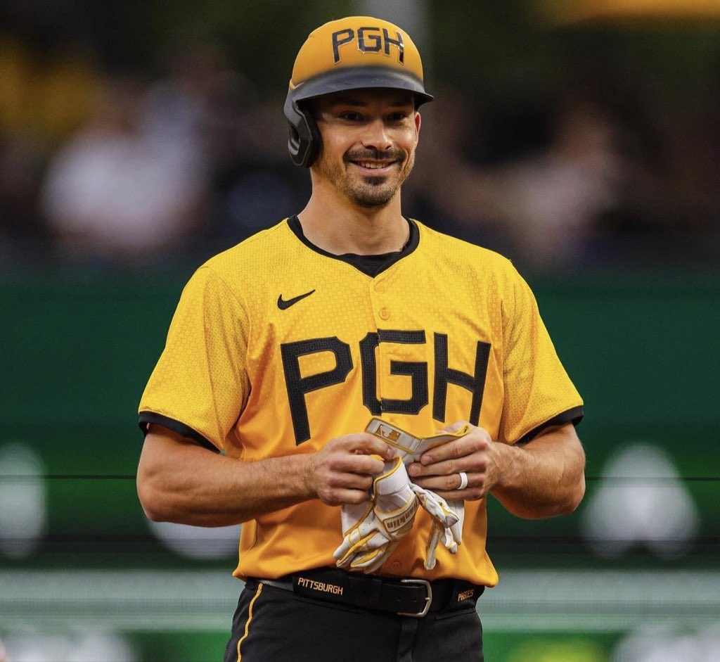 TheBuccoBeat's tweet photo. Bryan Reynolds has extended the longest hit streak of the entire 2024 season to 25-consecutive games https://t.co/q2n1mqZvWQ