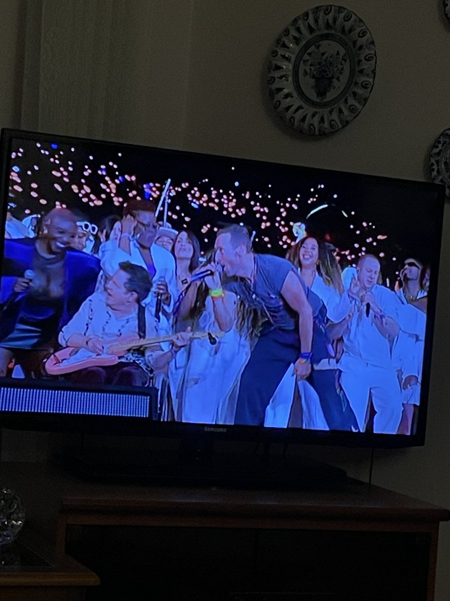 Wow #michaelJFox at Glastonbury gooo Chris #coldplay