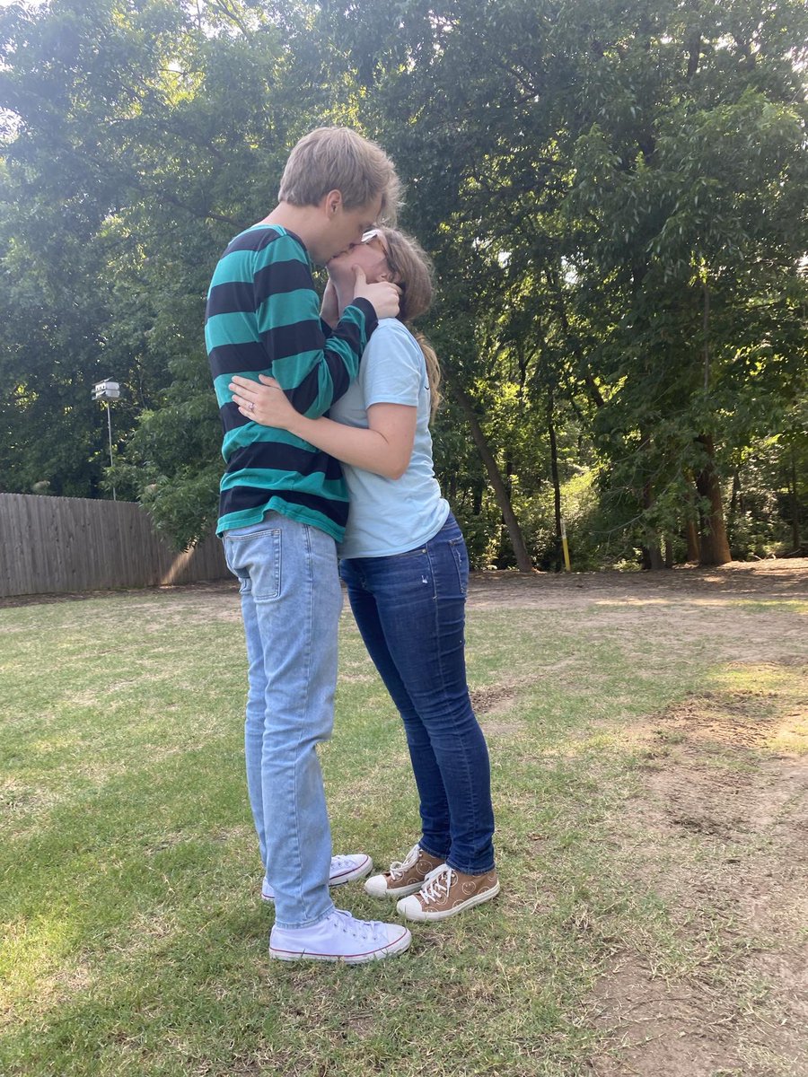 anna corley® tweet media