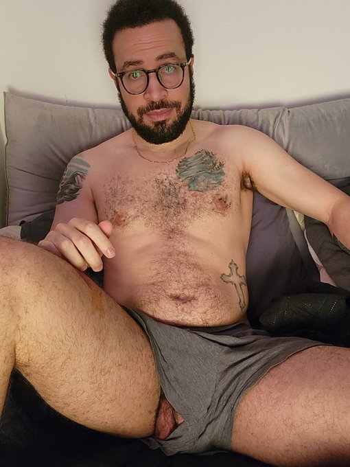 Let's get cozy https://t.co/AV3lXEkaxg