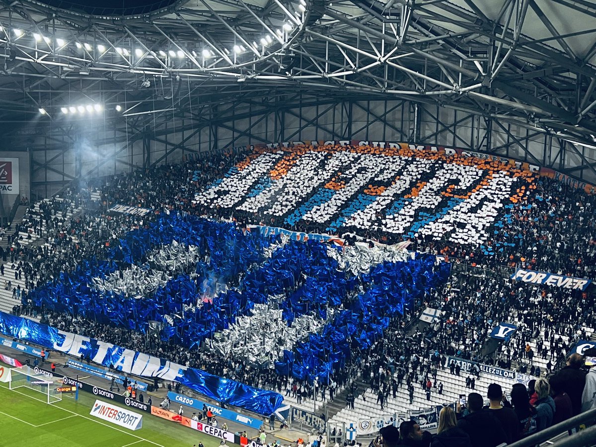 Ceux de l’extrême droite qui se prétendent être des supporters de l'OM sachez que vous ne seriez jamais des nôtres.

L'OM c'est la Cosmopolitanie, il n'y a aucune différence entre une couleur de peau ou une religion.

L'antifascisme défend les principes d'égalité, de démocratie,