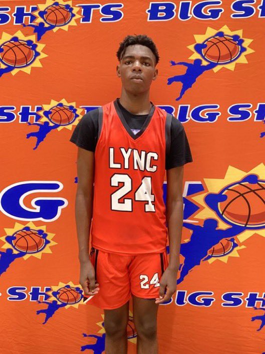 BigShotsGlobal's tweet photo. #BIGSHOTS #NCJam

17U

Team LYNC -82   
#1 Dwayne Johnson 17pts
#0 Jyler Standifer 26pts
# 24 Josiah Billings 16pts

Andrews HS-71
Kyler Garrison 14
Arvin Bandhari 12
Tyler Bell 12 https://t.co/4SF3lGFlEo