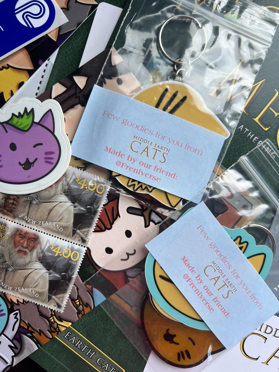 I love mail day!!! 😻
I enjoy packing mail for our fellowship and adding little goodies! 

We have some goodies added from <a href="/Freniverse/">Freniverse</a> by our friend <a href="/MOOKNIGHT12/">mooknight</a>! 🎉