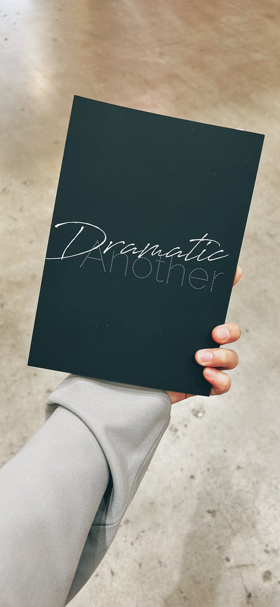 dramaticanother's tweet photo. 【撤収のお知らせ】
本日、本書をお迎えにきてくださったみなさま、本当にありがとうございました⋯！
少し早いですが、本日は撤収させていただきます。
直販の方々へは7/1中にDMにて、送付先などのやりとり進めさせていただきます。
本当に今日は、ありがとうございました！
最高の初参戦でした！ https://t.co/on6hFvZXtx