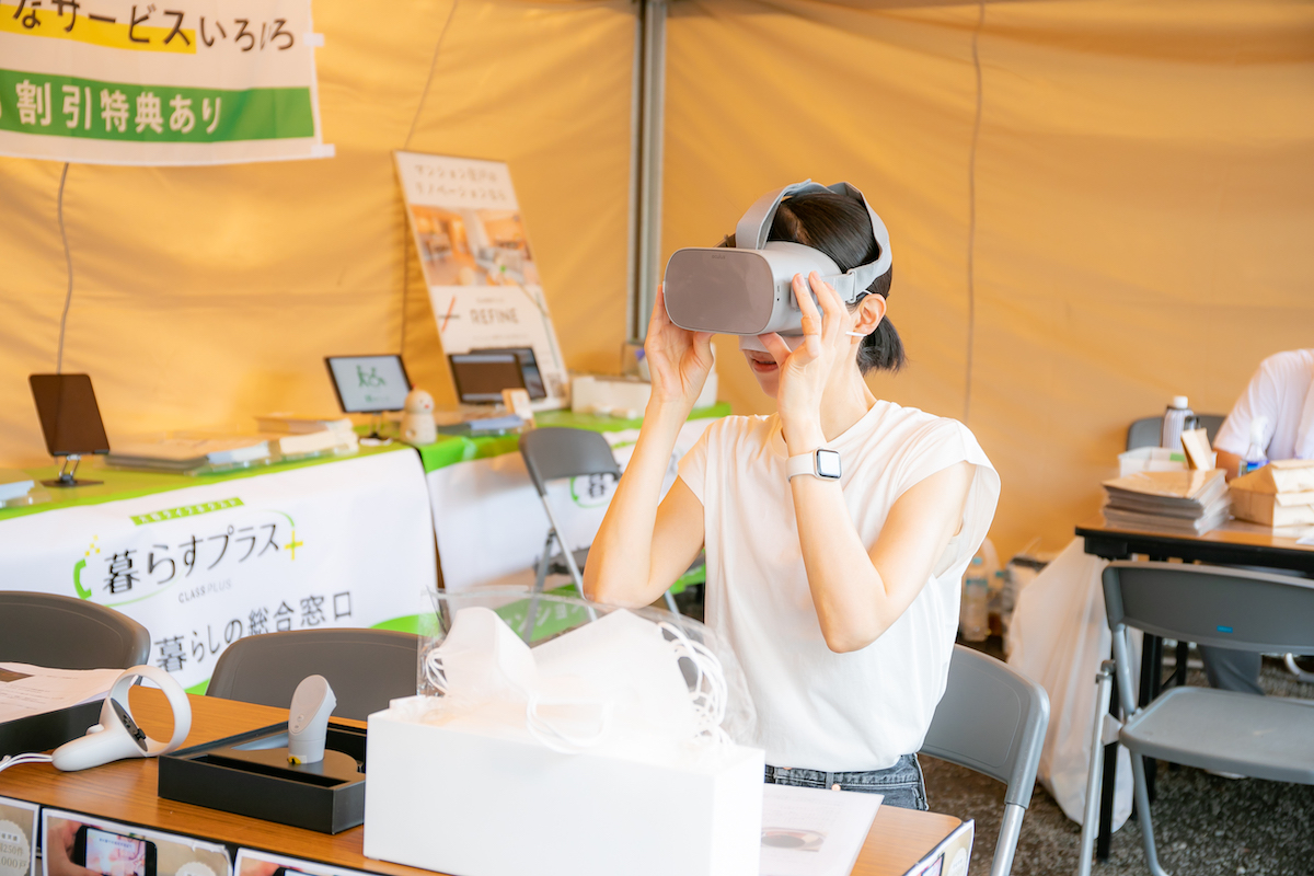 SOTE_2014's tweet photo. 復興支援に携わる団体のブースエリア

関心を持ってご覧いただいています
ぜひお話もしてみてください🙌

🌿LOVE FOR NOTO Song of the Earth
代々木公園イベント広場・野外ステージ
https://t.co/11gfHRFeGQ

#LOVEFORNOTO
#SongoftheEarth
#SOTE
#能登
#復興支援 https://t.co/J9XNz9rvK9