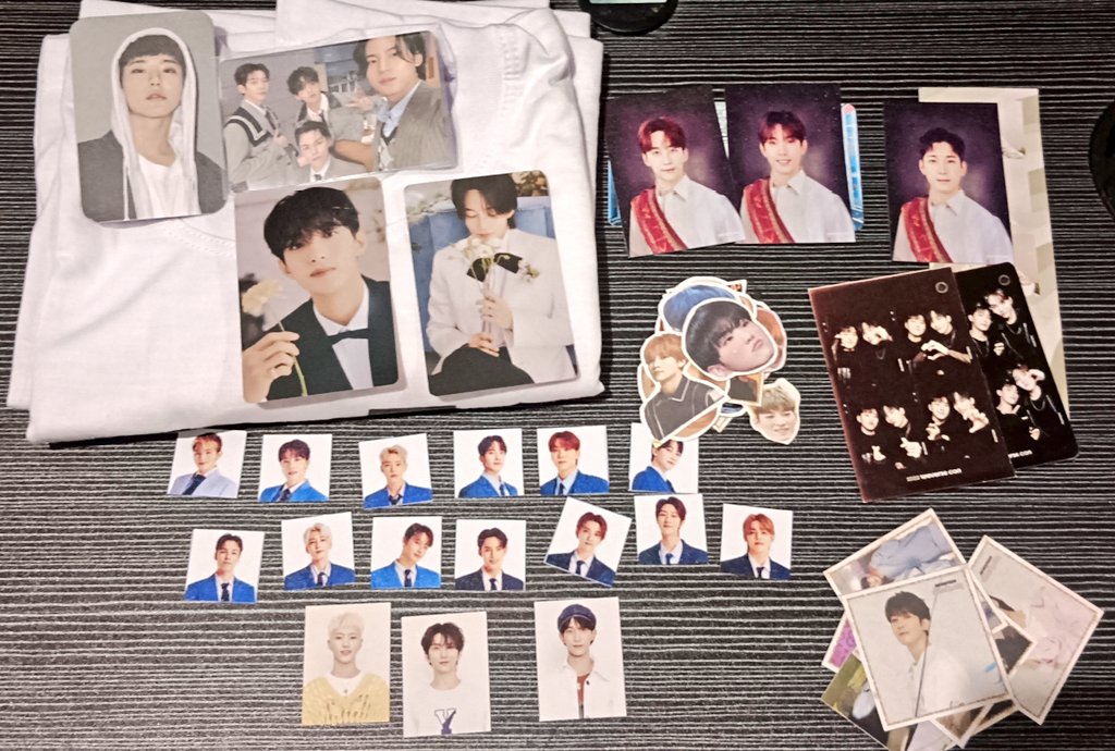 huaIIians's tweet photo. ᯓᡣ𐭩 #annimails ^᪲᪲
hello pwoah @IDKdisaccount !! received qu na pwoah yung prize nung isa niyong giveaway huhu 🥹 thank u so much for hosting the said giveaway poo !! kilig na kilig aqu habang naguunbox JSDJSJ ANG POPOGI PO LAHAT + tysm po sa dk shirt ate 🥹😭
#thanKYEOM https://t.co/xZniXeT5f7