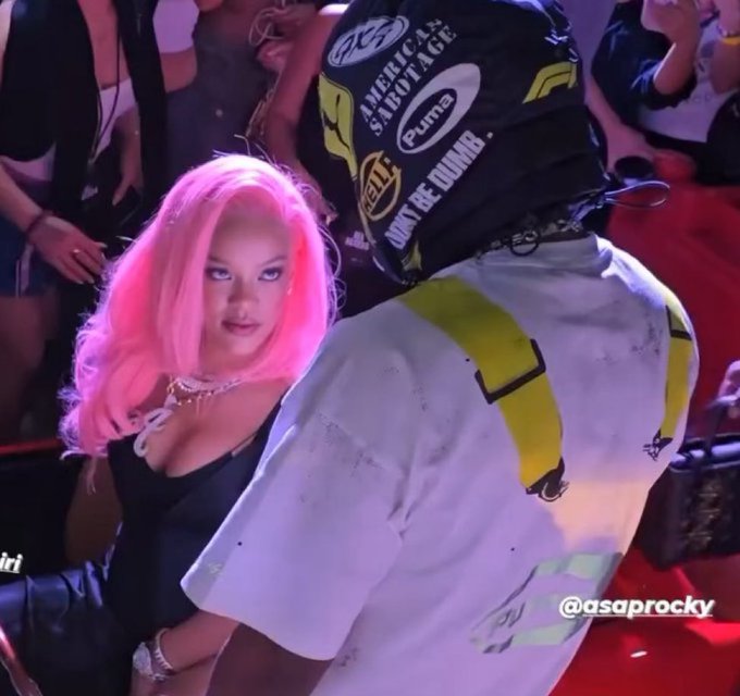 How I look at my man when he ask if I want to play duos on Fortnite :))) https://t.co/Kgw3fsz9x9