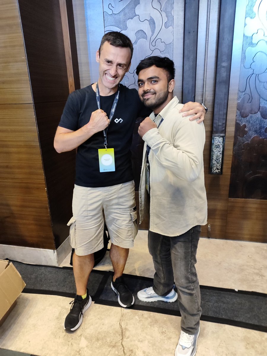 ankiit111's tweet photo. Met @FrancescoCiull4 after a very long time at @WixStudio #DevStudioCon2024. We love this crazy pose as well😂 https://t.co/YXdSGpDXH4