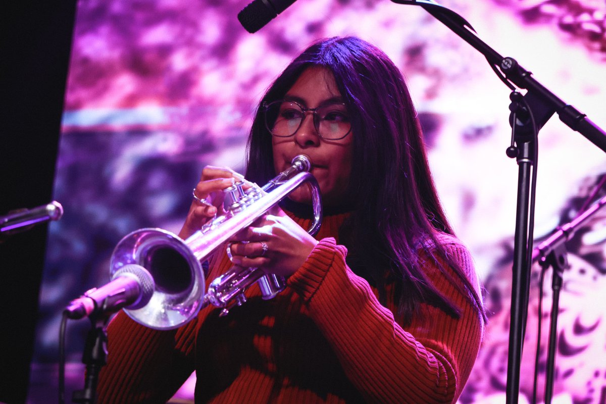 La agrupación “Buen Punto” fue la encargada de abrir esta tercera noche del #FestivalARC2024 en el Teatro Centenario de #LaSerena.

Atentas y atentos a nuestras redes porque se vienen más actividades.