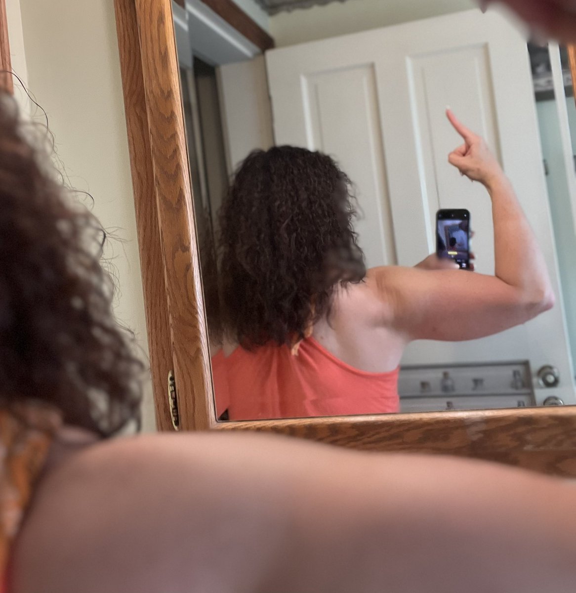 10MinDQ's tweet photo. Impromptu date night out…first one since little Jozz came to live with us. But first there was some house cleaning and a quick 400 or debatable 500 rep workout. #FlexSaturday ☺️And look at this gorgeous shot hubby too this morning, wowza!! No filter or edit. https://t.co/oW1UDn40BS