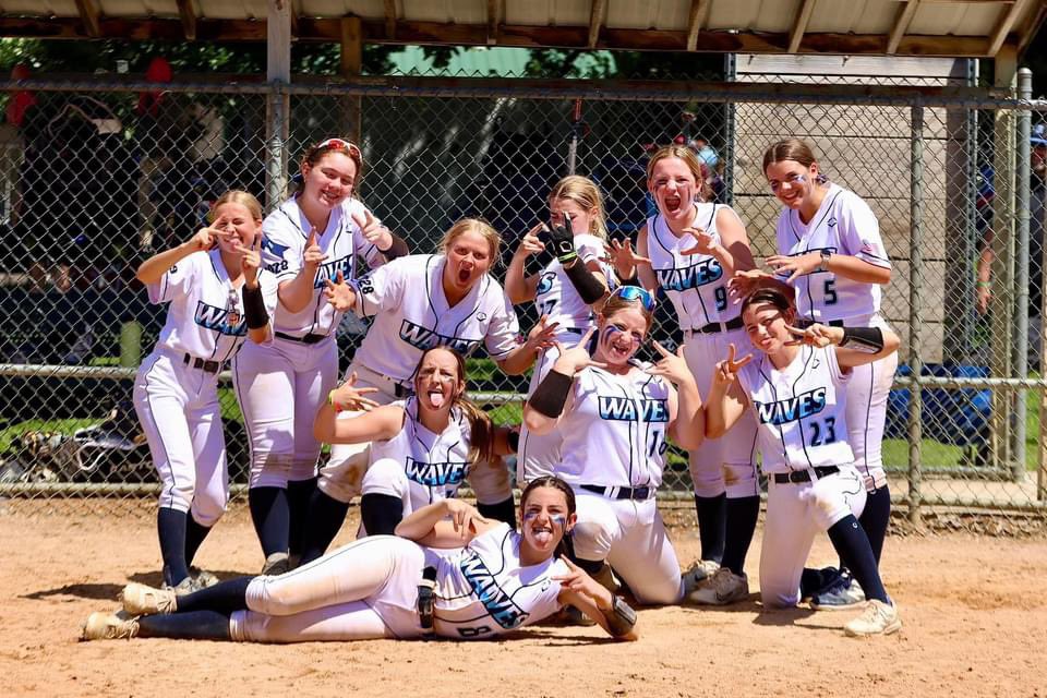 <a href="/dabu25/">Angela Dabu</a> 3-0 on day, bye in bracket play tomorrow!  

Robinson 8/10, (2B) 6 R leads offense
7.2 IP, 4 H, 0 R, 1 BB, 3 K (2 wins)

Evans, DuellmanSelix, Ditty, Flanagan w/ 2 (2B) each
Nordin (2B)
Iverson/Watts (2B &amp; 3B)
Klar 5 H, 5 R
Allen 2 H, 4 R
<a href="/mnwavessoftball/">MN Waves</a>