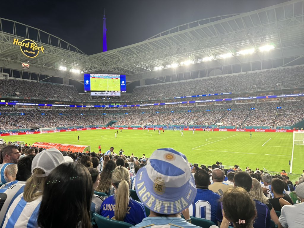 Taa Miami’ye messi izlemeye geldik messi oynamıyor