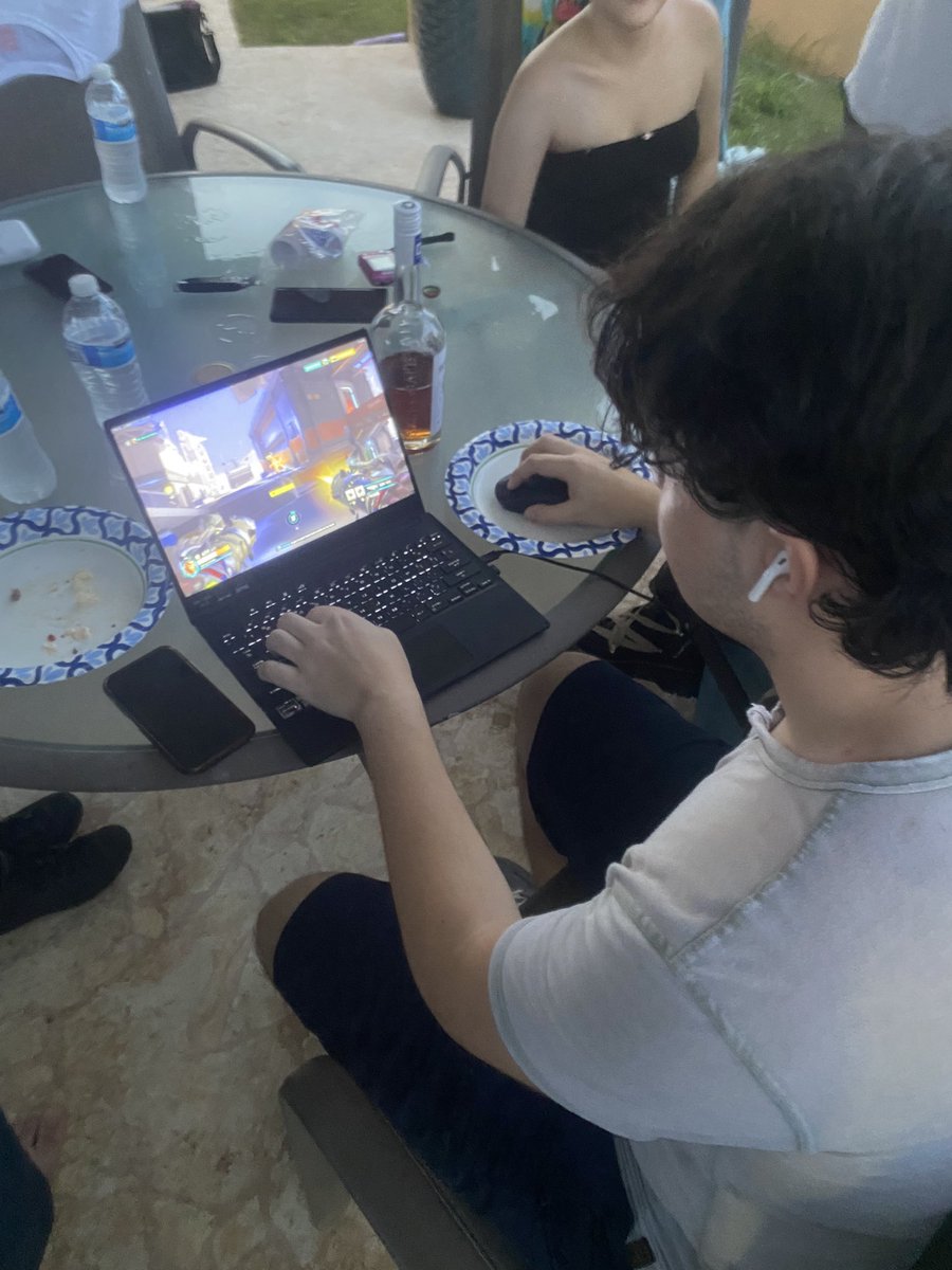 FLAWS_MR's tweet image. Peak Puerto Rico setup