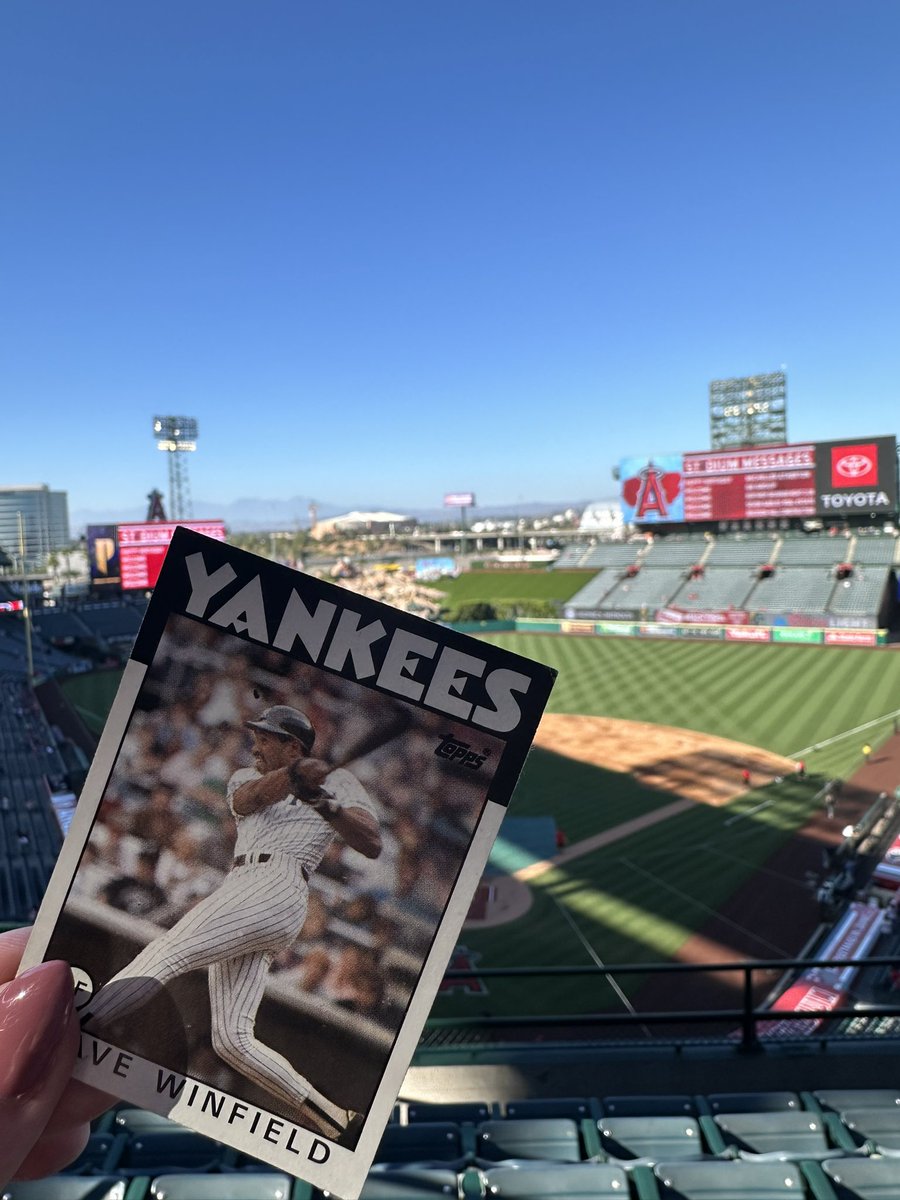 nyy_cate's tweet image. Where else would I be within a day of arriving in the US? 

The ballpark, of course! ❤️⚾️

My #walletcard made an appearance too.

 #RepTheHalo #angelsbaseball #angelstadium