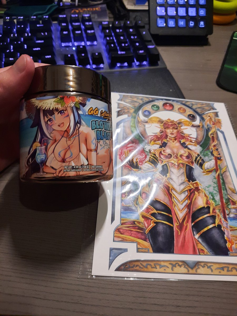 Home from TwitchCon Rotterdam. Got me some GG Energy from <a href="/GamerSupps/">Gamer Supps®</a> and art from <a href="/InnoVatezz/">Inno 💜 Commissions open</a> .
<a href="/TwitchCon/">TwitchCon</a>