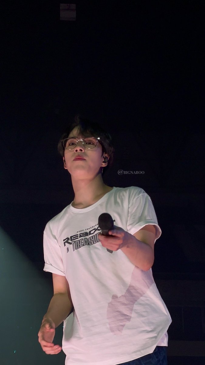 bignaboo's tweet photo. JAEHYUKKIE 🥺  #YOONJAEHYUK #JAEHYUK #REBOOT_IN_JAKARTA #REBOOT_RELAY_TOUR #TREASURE_REBOOT_IN_JAKARTA #treasure https://t.co/KSqbRQWc6n