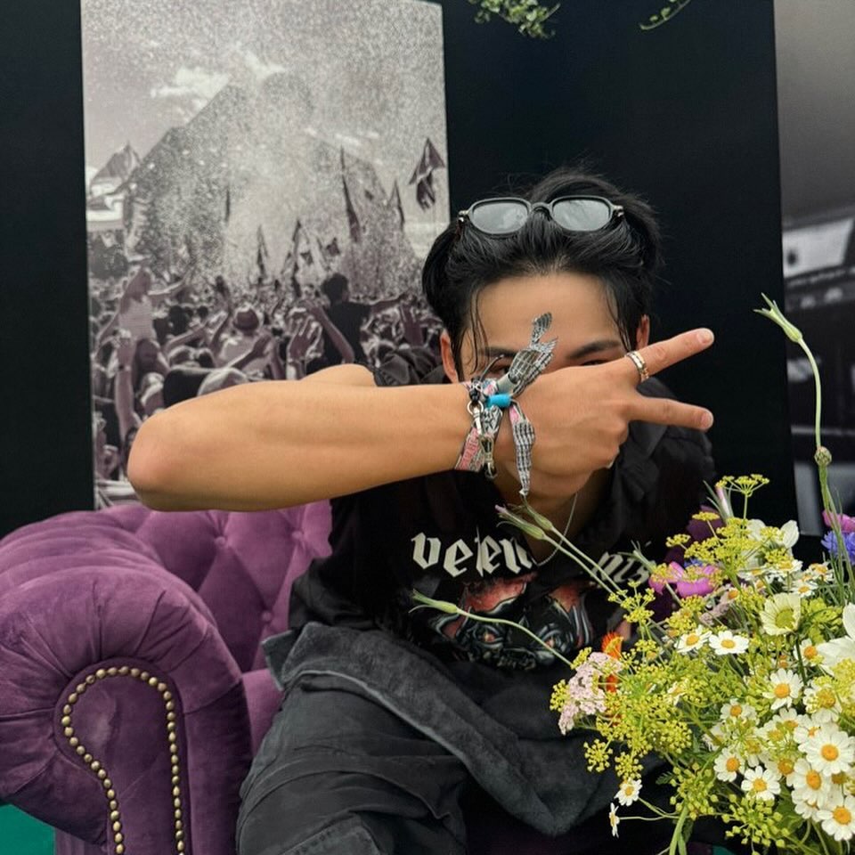 mingyu tweet media
