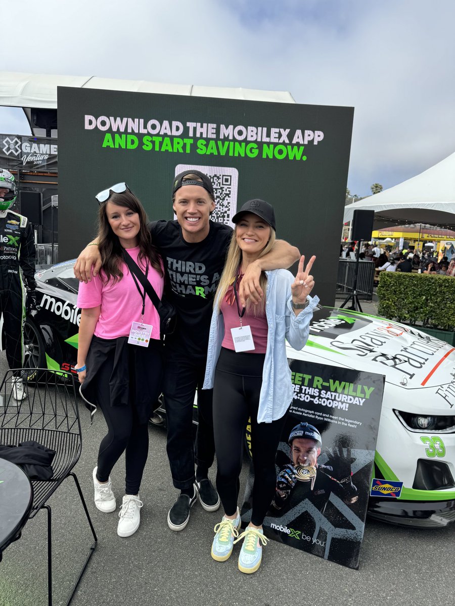 Jenna Ezarik tweet media