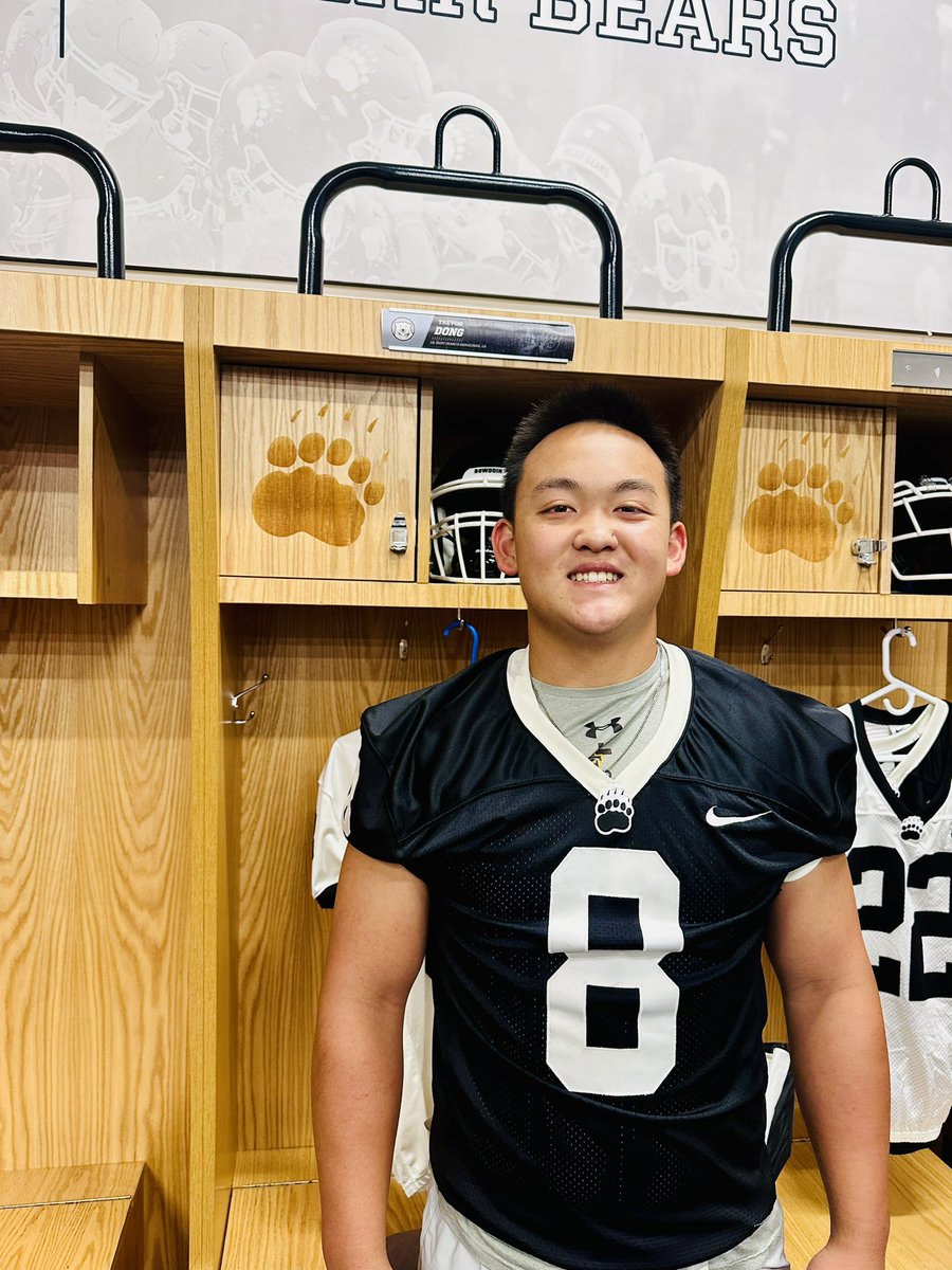 Thank you <a href="/CoachCerf/">Jimmy Cerf</a>  for showing me around campus! I had an awesome time at <a href="/BowdoinFB/">Bowdoin Football</a>.
<a href="/CoachBJHammer/">William Hammer</a>