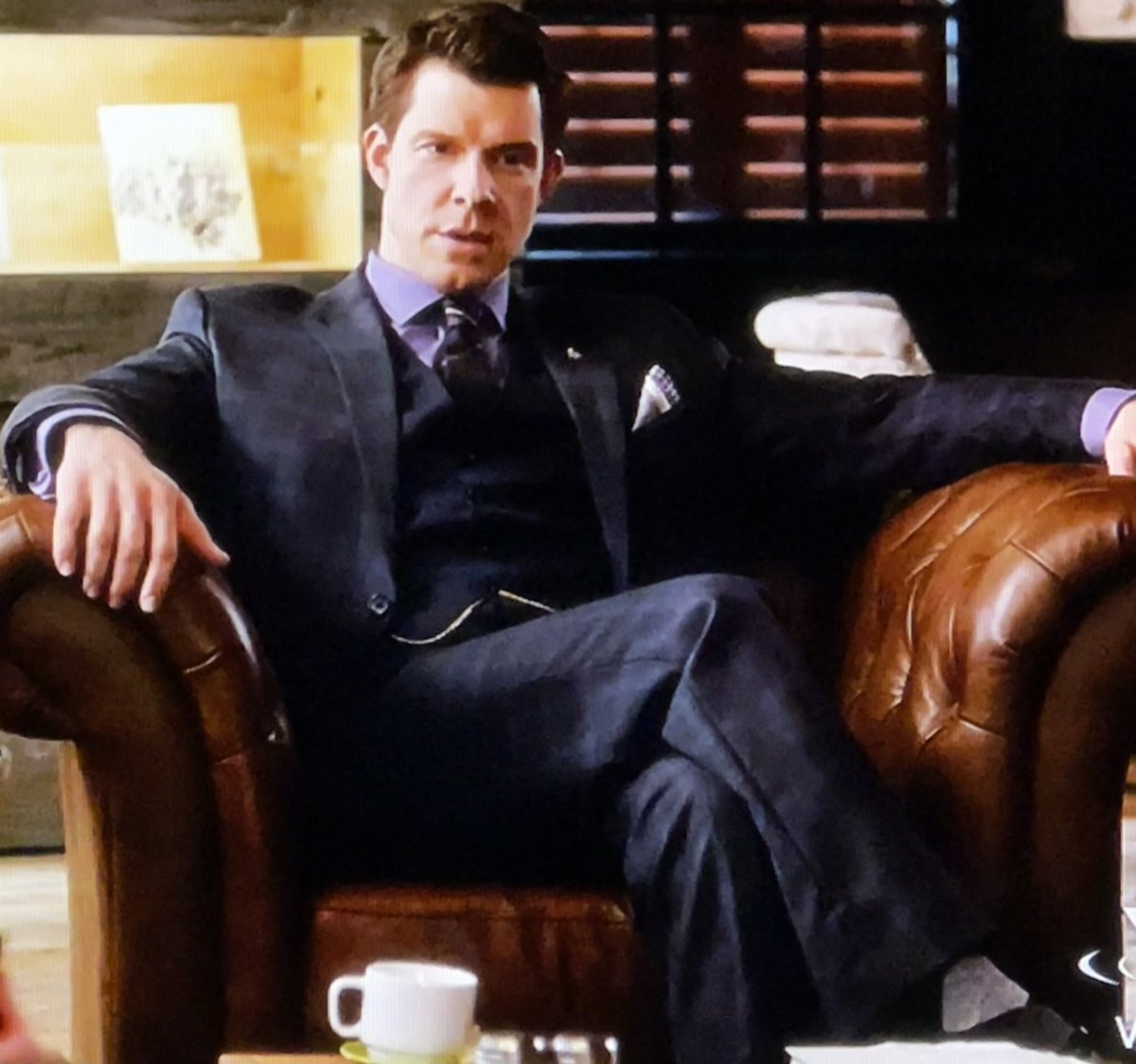 ChicadeeB's tweet image. “I got a 95 once and it still haunts me” 😂😂

#ToWhomItMayConcern  #POstables 
 #LisaHamiltonDaly #1PerNightCountdown