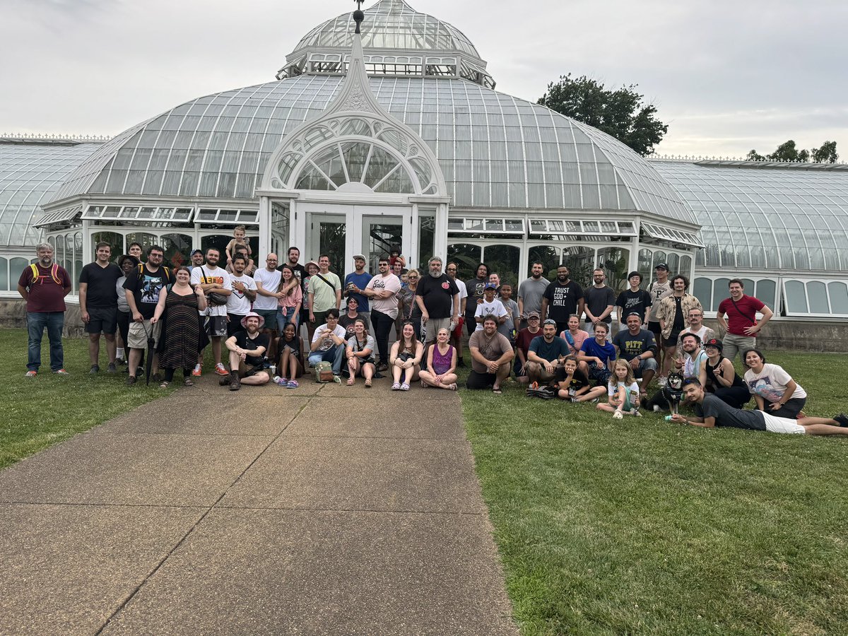 “The Panther’s Den” in Oakland was in top form for our first Elite raid event since I became Community #Ambassador. We did 7 raids from 12-2pm, took a break on the lawn of Carnegie Library for a gold lure party, and then got 6 raids from 5-7pm. #PokemonGO