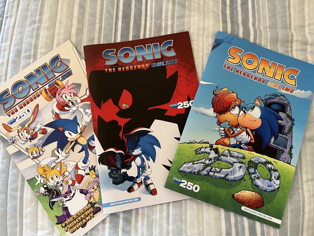 Here's a look at what we'll be handing out tomorrow at <a href="/SonicRevolt/">Sonic Revolution</a>! We'll have pins, stickers, posters (both 6x9 and 12x18) and of course, comics! Swing by our table to pick some up, and don't forget to see our panel at 2:00!